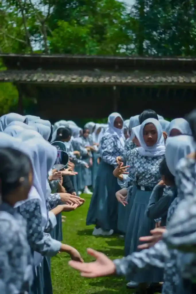 contoh kalimat langsung Aufani Yukzanali contoh kalimat lengkap bahasa inggris