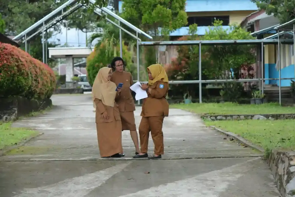 bahasa inggris untuk guru mata pelajaran